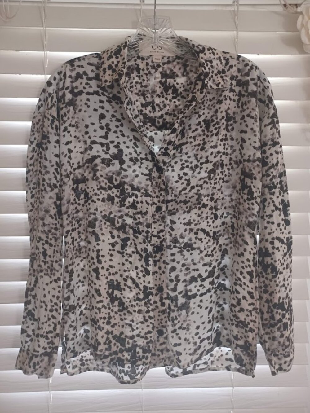 Cloth & Stone C&S Animal Print Blouse XXS Button Down Rayon Sheer Anthropologie